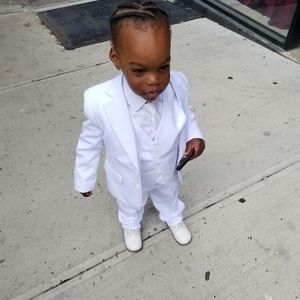 Meet your Posher, Cameron